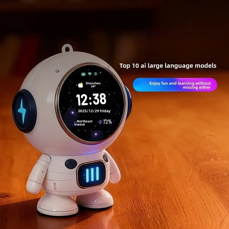 Smart Home Speaker - روبوت ذكي على شكل رائد فضاء