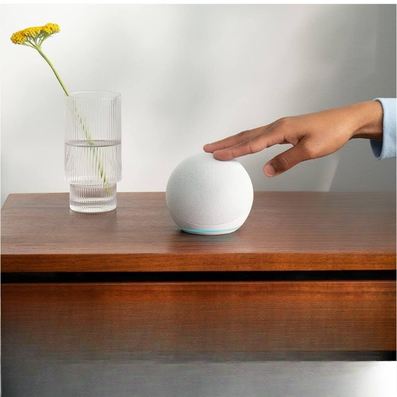 مكبر صوت ذكي مع شاشة عرض للوقت - مراجعة Smart Home Speaker وسعره
